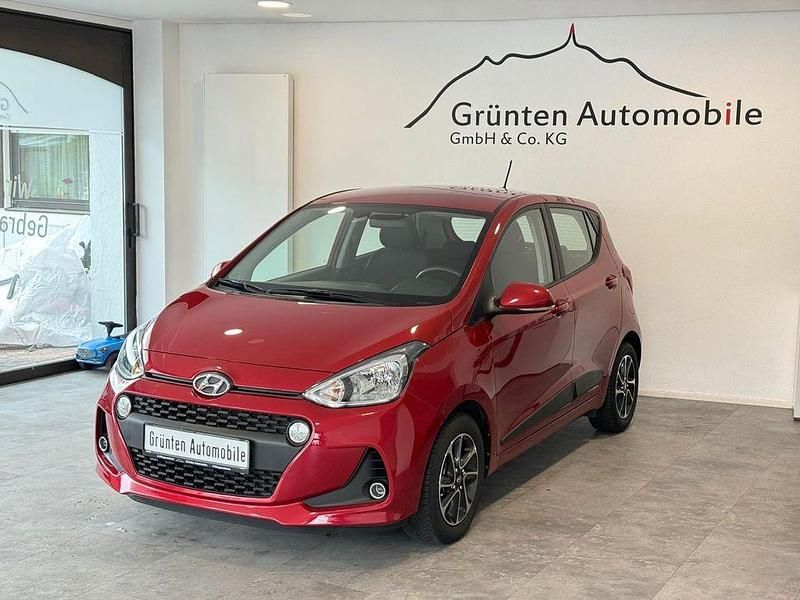 Gebraucht Hyundai i10 Style 87 PS (63 kW) 2018 Rot Kleinwagen