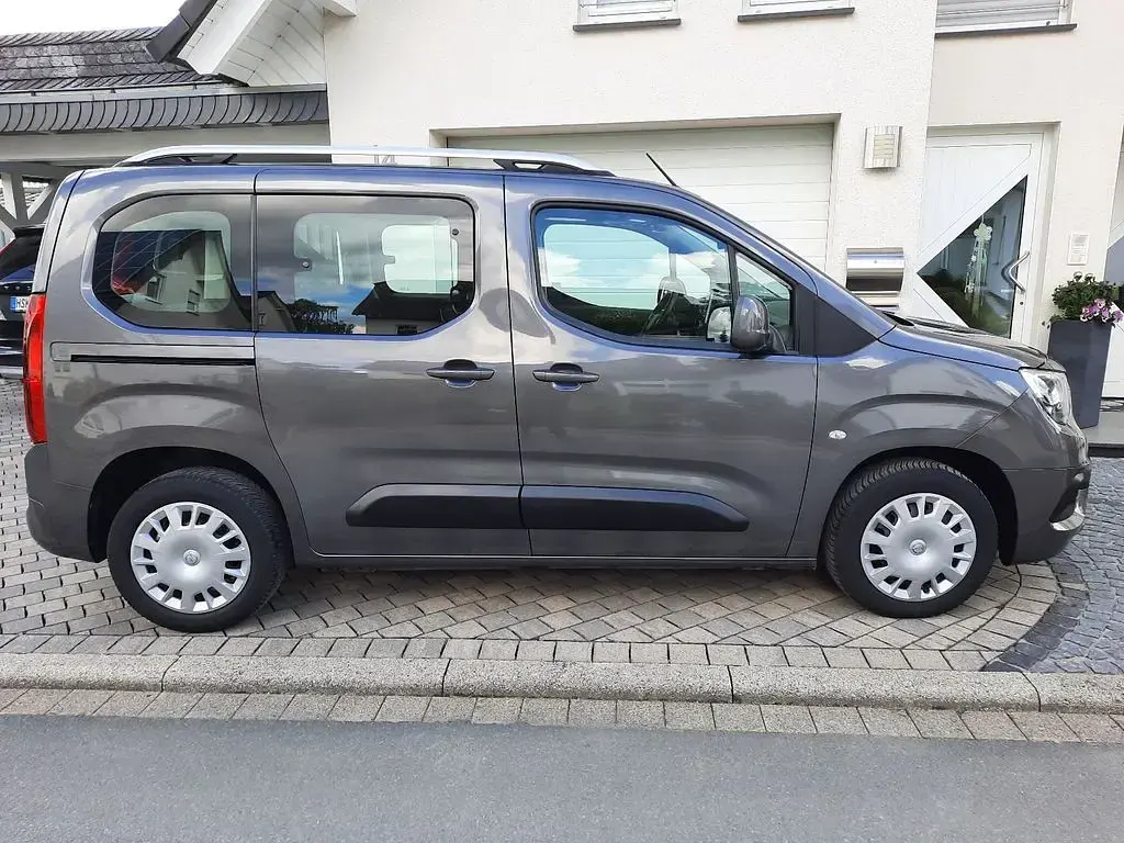 Gebraucht Opel Combo 110 PS (80 kW) 2019 Grau Van / Kleinbus