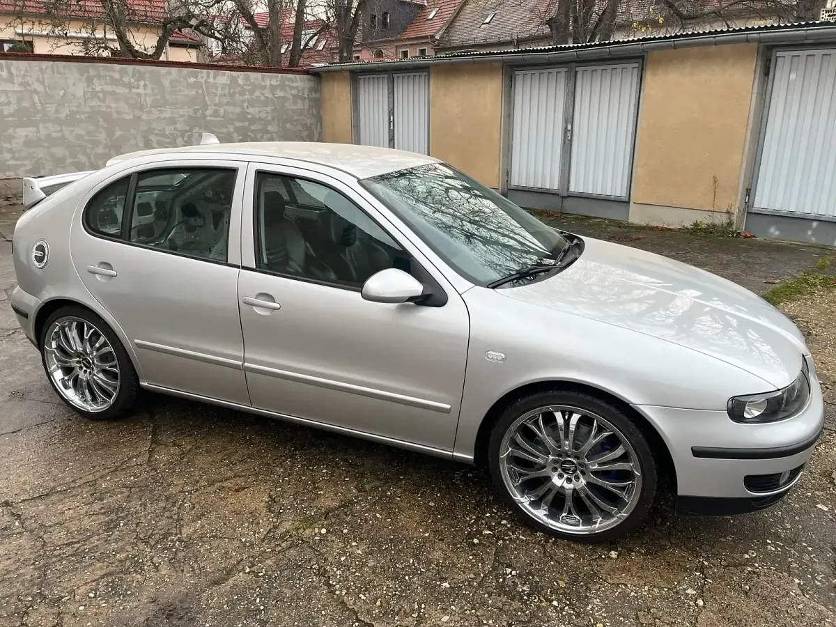 Gebraucht Seat Leon 210 PS (154 kW) 2000 Silber Kleinwagen