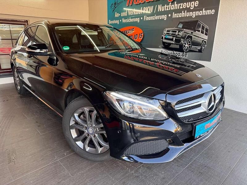 Gebraucht Mercedes C220 170 PS (125 kW) 2014 Schwarz Kombi
