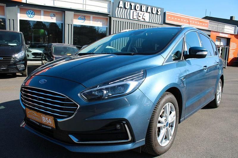 Gebraucht Ford S-MAX Titanium 150 PS (110 kW) 2022 Blau Van / Kleinbus