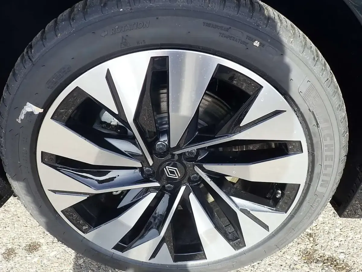 Neu Renault Rafale Techno 200 PS (147 kW) 2026 Grau SUV