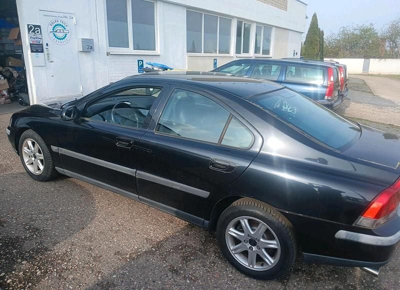 Gebraucht Volvo S60 250 PS (183 kW) 2002 Schwarz Limousine