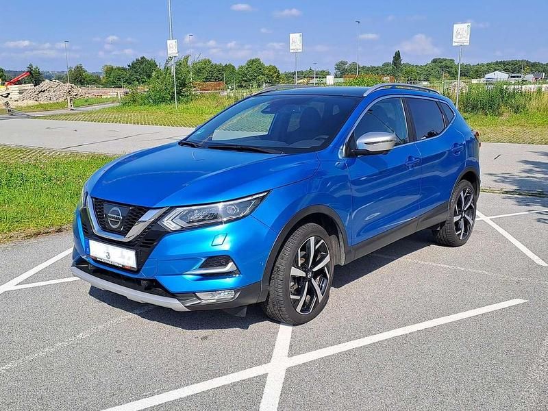 Blau Gebraucht 2018 Nissan Qashqai Tekna+ SUV | 16.900 € (Guter Preis) - Bild 1/4