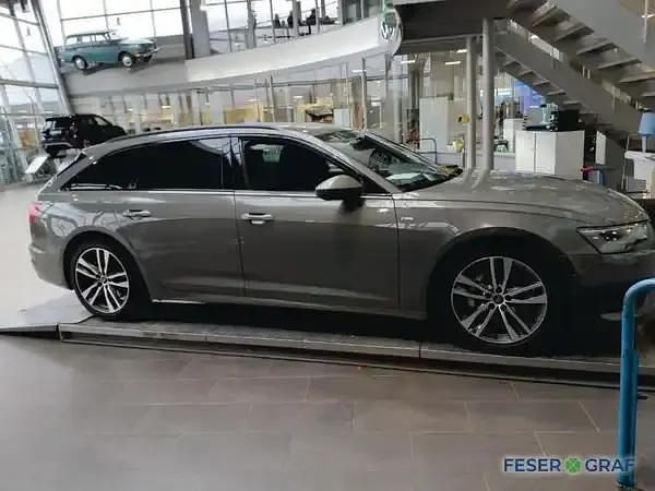 Gebraucht Audi A6 Comfort 299 PS (219 kW) 2022 Chronosgrau metallic Kombi