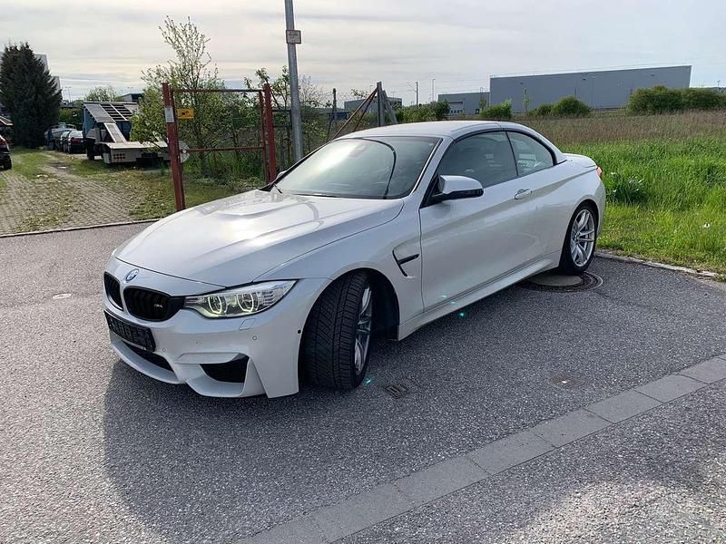 Mineralweiss metallic Gebraucht 2016 BMW M4 Cabriolet Competition Edition Cabrio | 57.500 € (Teuer) - Bild 1/4