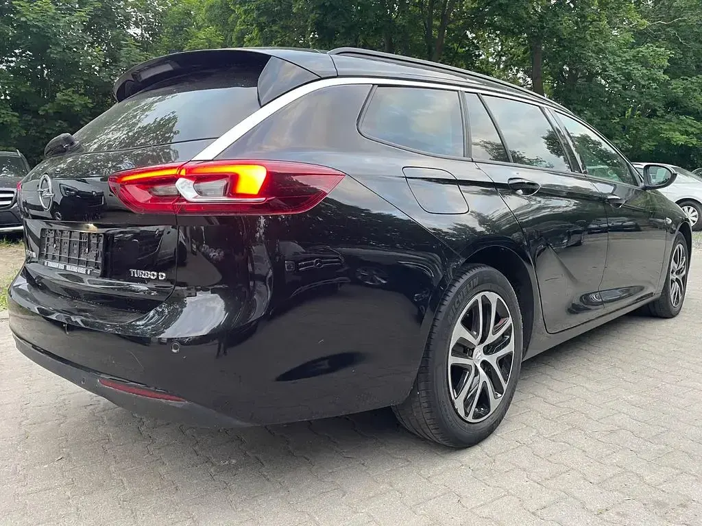 Gebraucht Opel Insignia Edition 136 PS (100 kW) 2018 Schwarz Kombi