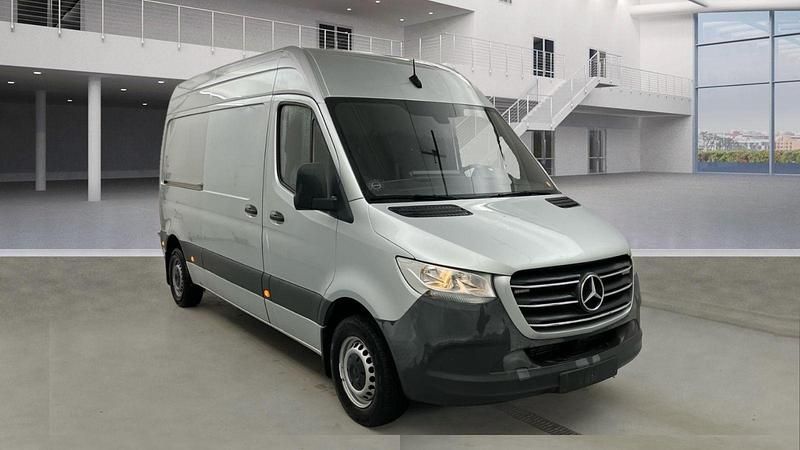 Gebraucht Mercedes Sprinter 143 PS (105 kW) 2018 Silber Van
