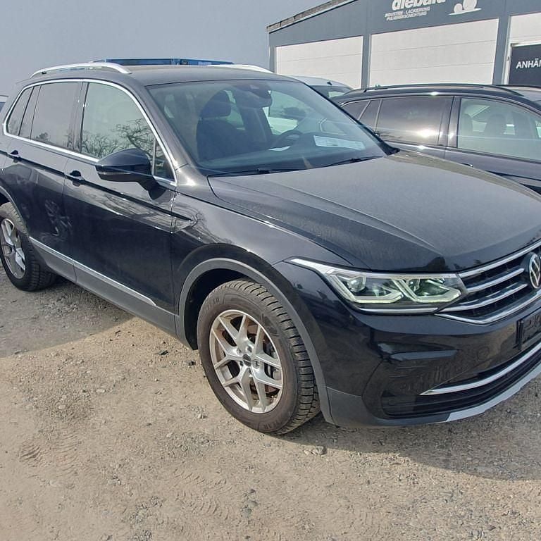 Gebraucht VW Tiguan Elegance 245 PS (180 kW) 2023 Schwarz SUV