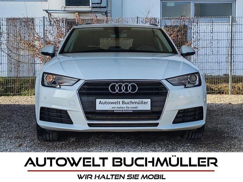 Gebraucht Audi A4 Comfort 190 PS (139 kW) 2019 Weiß Kombi