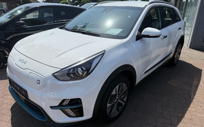 Gebraucht Kia Niro Vision 100 kW (136 PS) 2021 Schneeweiß SUV