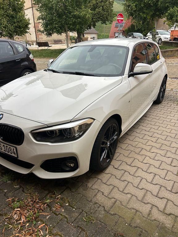 Weiß Gebraucht 2018 BMW 118 M Sport Kleinwagen | 15.000 € (Guter Preis) - Bild 1/4