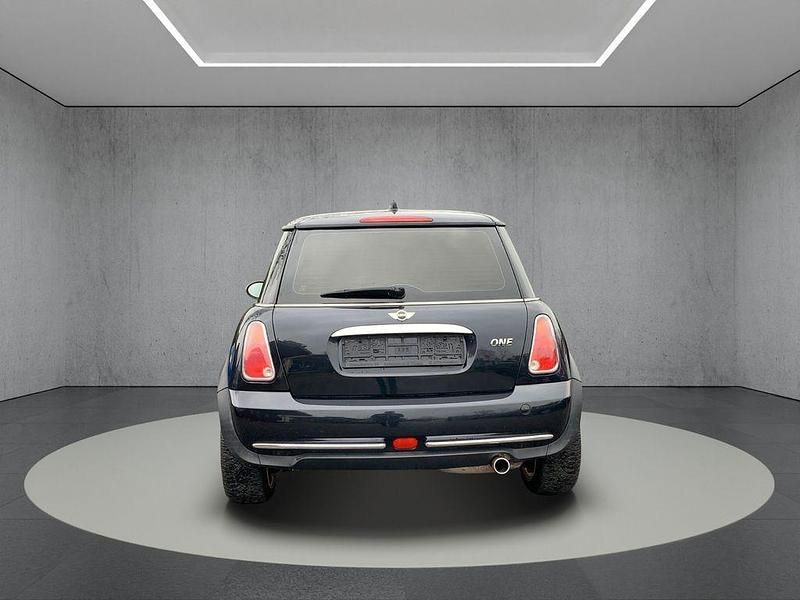 Second-hand Mini ONE 90 CP (66 kW) 2004 Negru Hatchback
