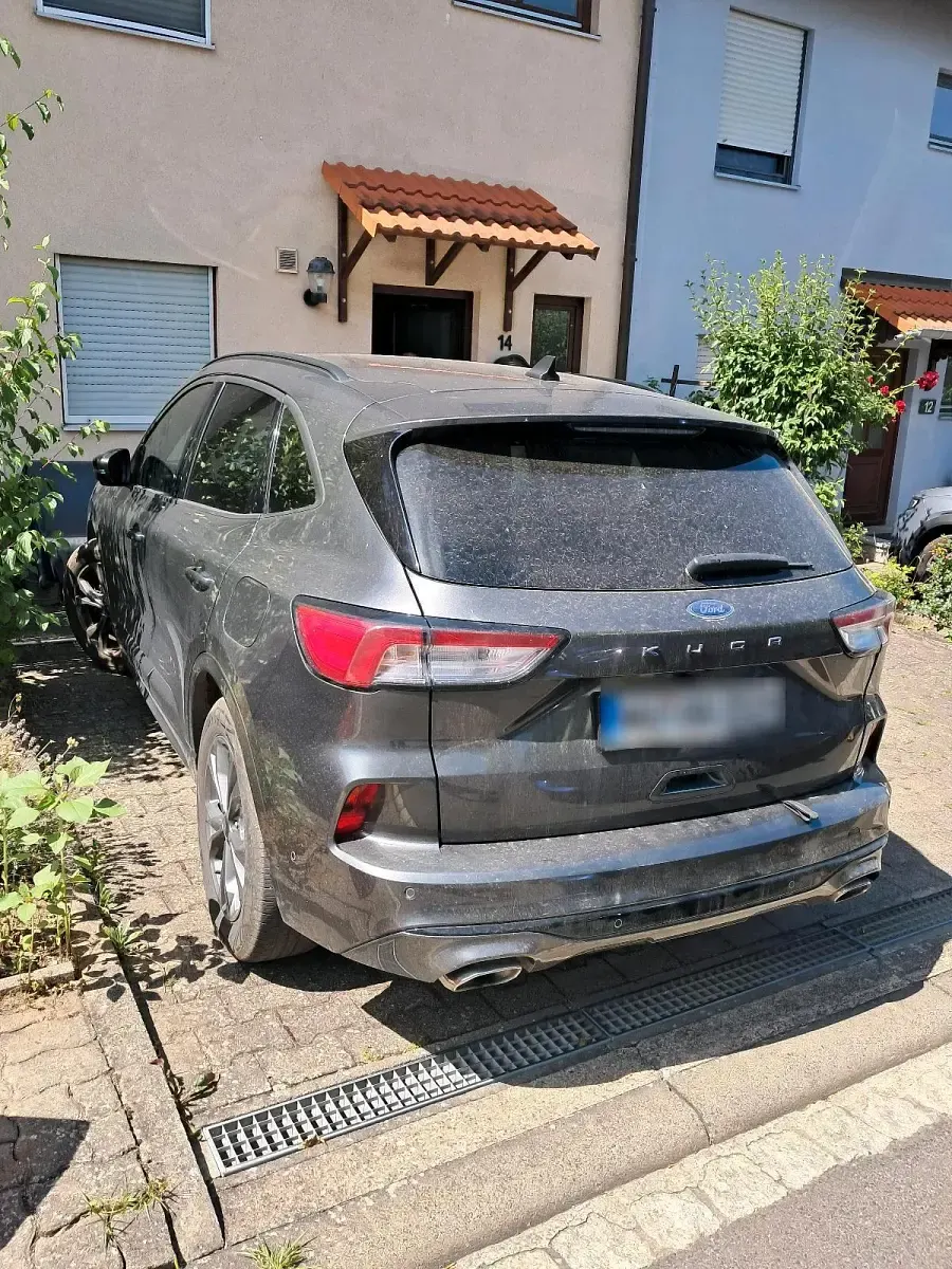 Gebraucht Ford Kuga ST-Line 120 PS (88 kW) 2023 Grau SUV