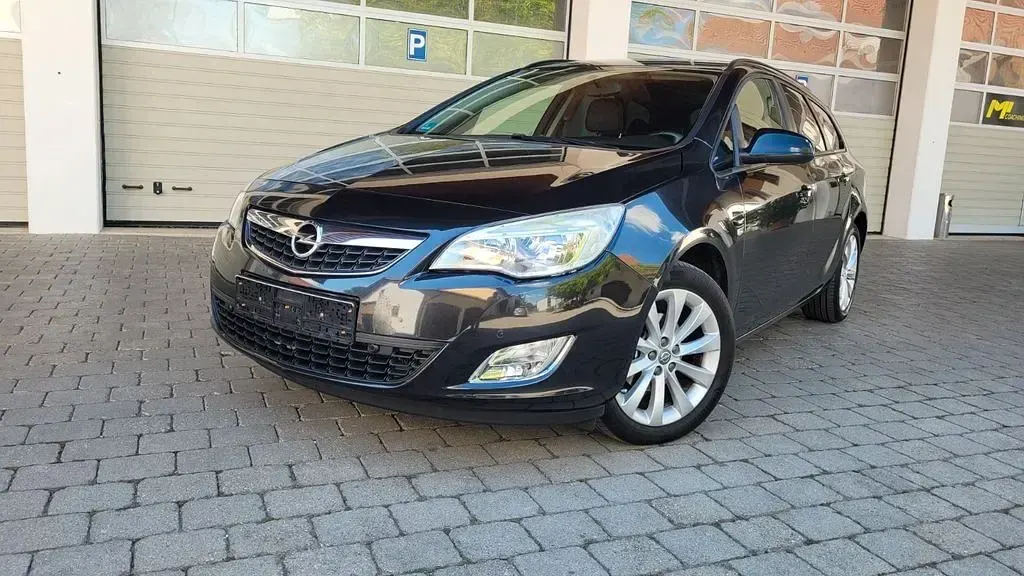 Gebraucht Opel Astra 116 PS (85 kW) 2012 Schwarz Kombi