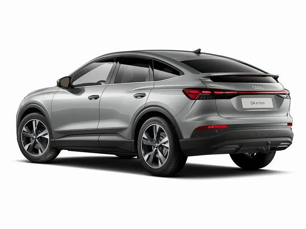 Second-hand Audi Q4 Sportback e-tron Ambiente 210 kW (286 CP) 2025 Gri SUV