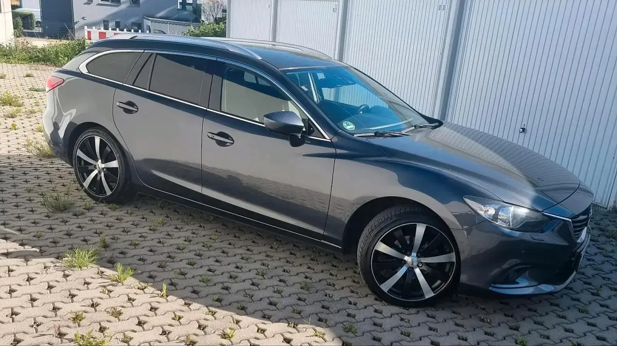 Gebraucht Mazda 6 175 PS (128 kW) 2014 Kombi