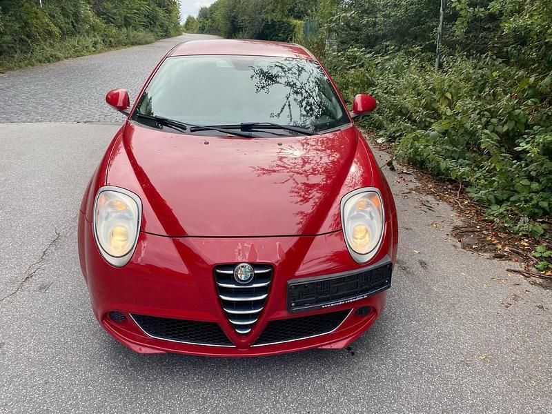 Rot Gebraucht 2010 Alfa Romeo MiTo Kleinwagen | 850 € (Guter Preis) - Bild 1/4