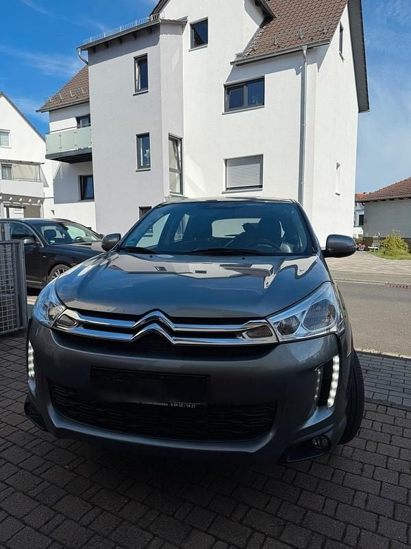 Grau Gebraucht 2014 Citroën C4 Aircross SUV | 4.999 € (Superpreis) - Bild 1/4