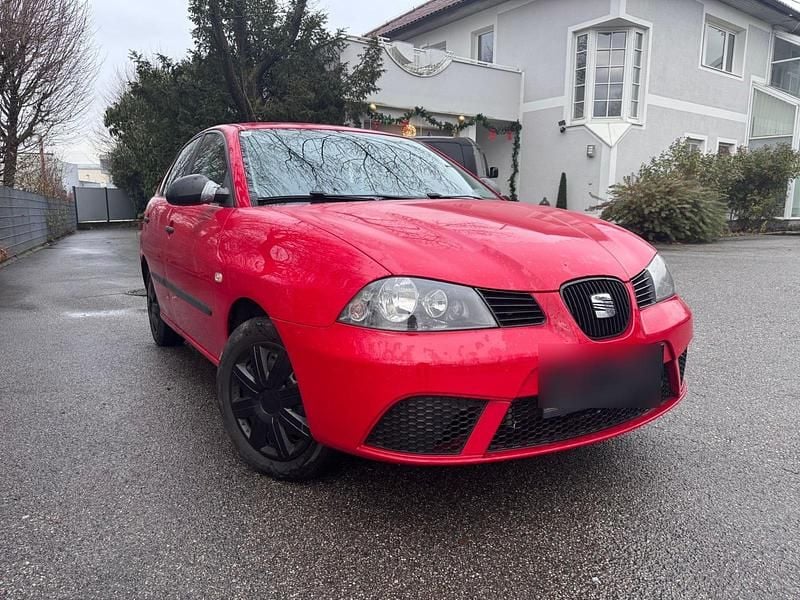 Rot Gebraucht 2008 Seat Ibiza Limousine | 1.000 € (Superpreis) - Bild 1/4