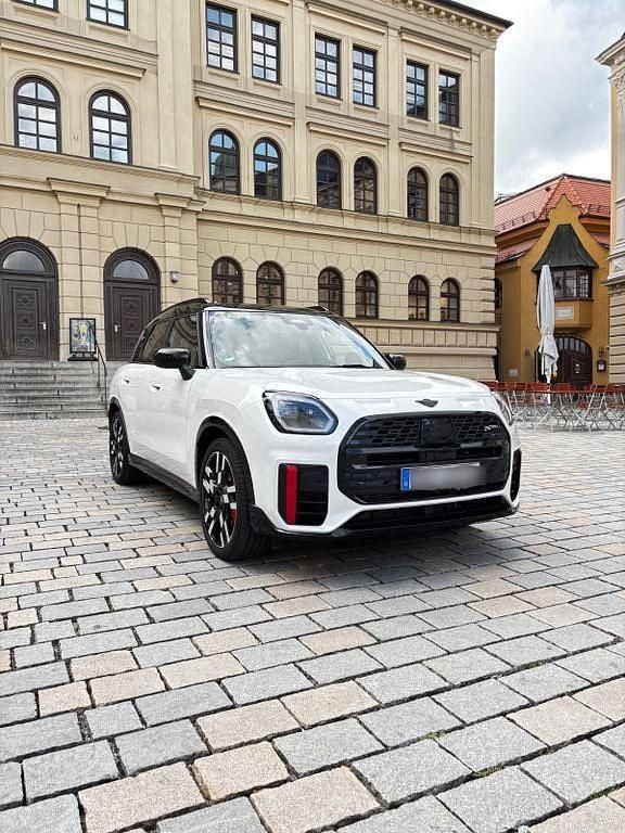 Weiß Gebraucht 2024 Mini John Cooper Works Countryman SUV | 43.900 € (Superpreis) - Bild 1/4