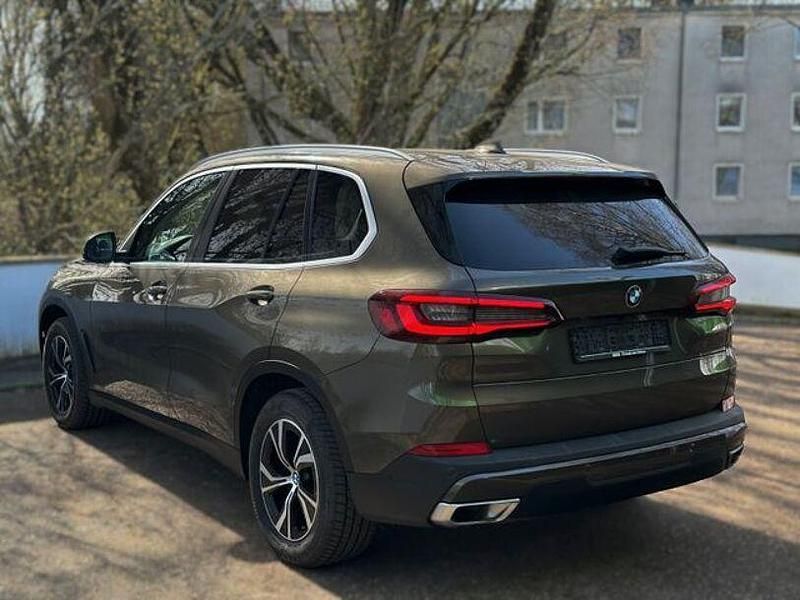 Gebraucht BMW X5 Sport Line 340 PS (250 kW) 2021 Grün SUV