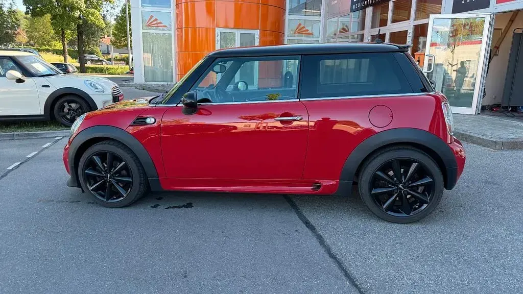 Gebraucht Mini John Cooper Works Chili 122 PS (89 kW) 2011 Chili (solar) red Kleinwagen