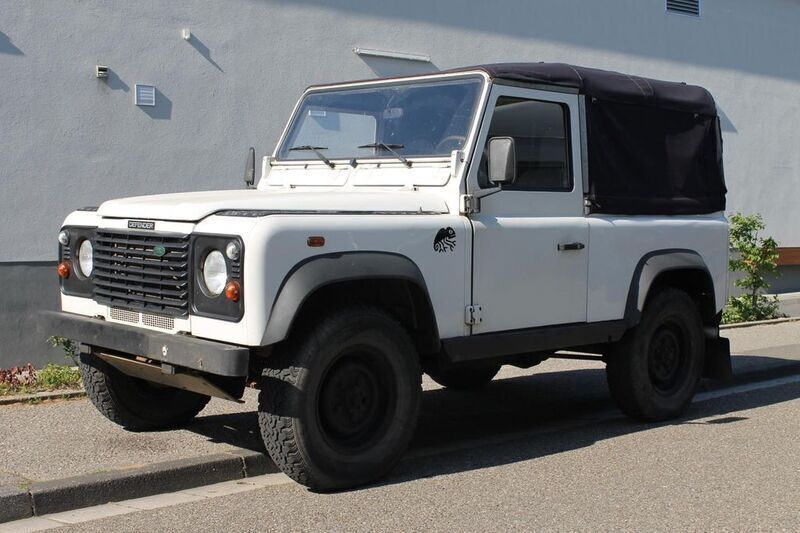 Weiß Gebraucht 2004 Land Rover Defender SUV | 22.900 € - Bild 1/4