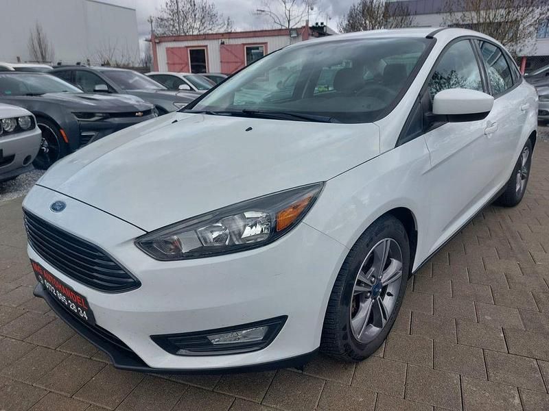 Gebraucht Ford Focus SE 162 PS (119 kW) 2018 Weiß Limousine