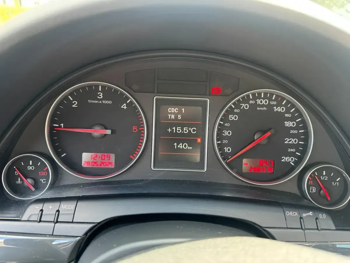 Gebraucht Audi A4 S-Line 130 PS (95 kW) 2004 Schwarz Limousine