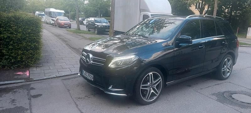 Schwarz Gebraucht 2015 Mercedes GLE350 AMG line SUV | 29.100 € (Etwas zu teuer) - Bild 1/4