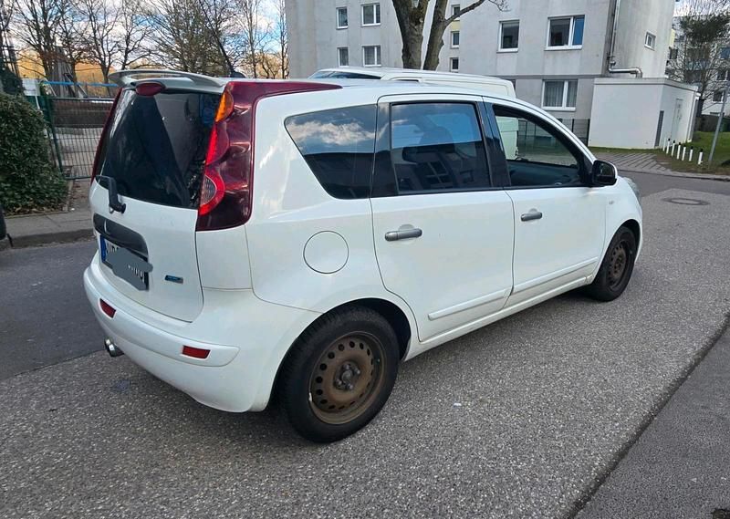 Gebraucht Nissan Note 88 PS (64 kW) 2011 Weiß Kleinwagen