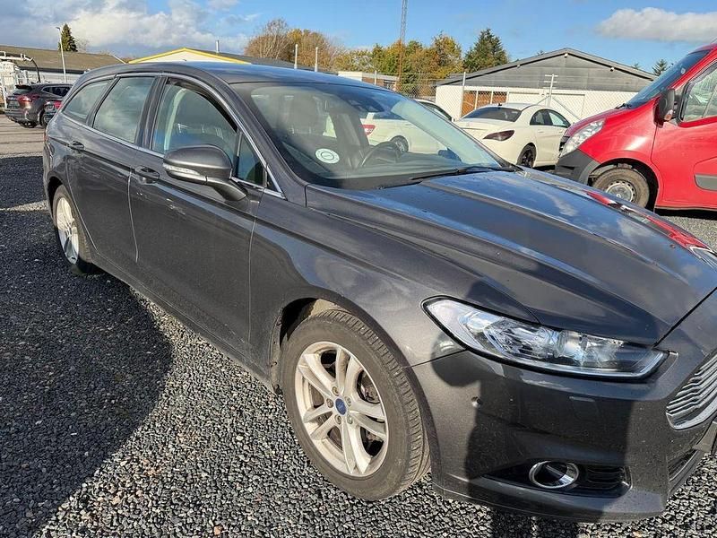 Gebraucht Ford Mondeo Titanium 179 PS (131 kW) 2017 Grau Limousine