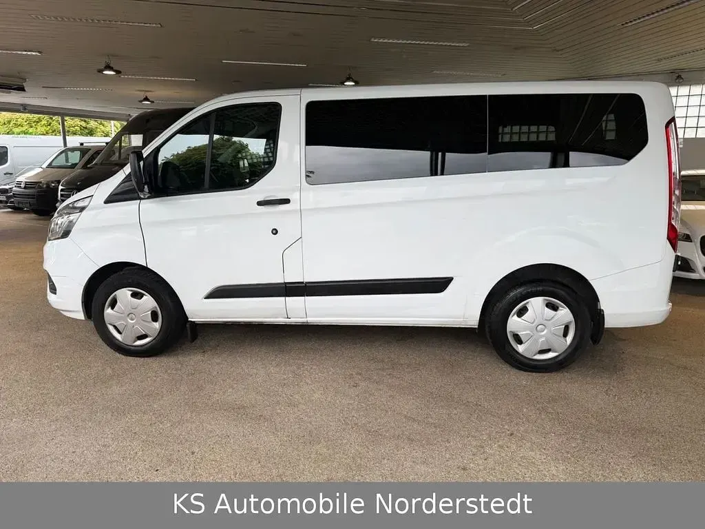 Gebraucht Ford Transit 105 PS (77 kW) 2018 Weiß Van / Kleinbus