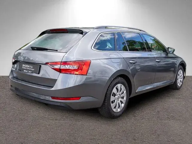 Usata Skoda Superb Ambition 150 CV (110 kW) 2023 Grigio Station wagon