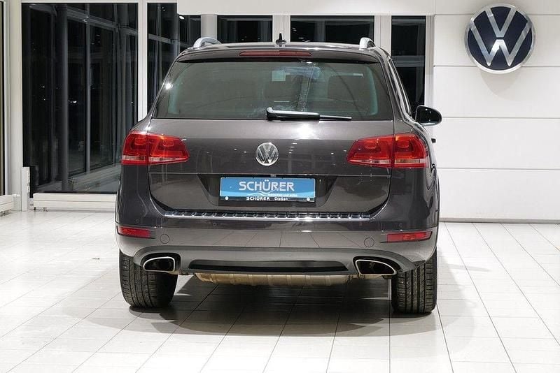 Gebraucht VW Touareg Basis 239 PS (175 kW) 2011 Grau SUV