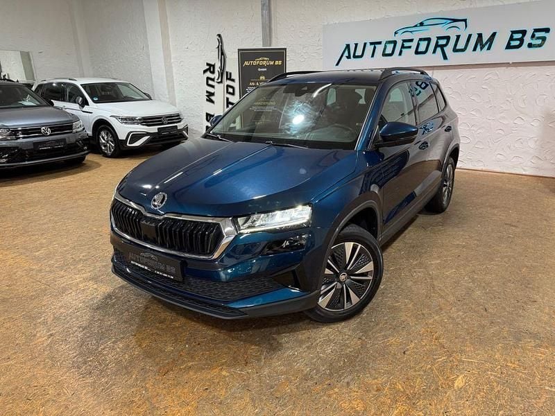 Blau Gebraucht 2022 Skoda Karoq Tour SUV | 22.990 € (Guter Preis) - Bild 1/4