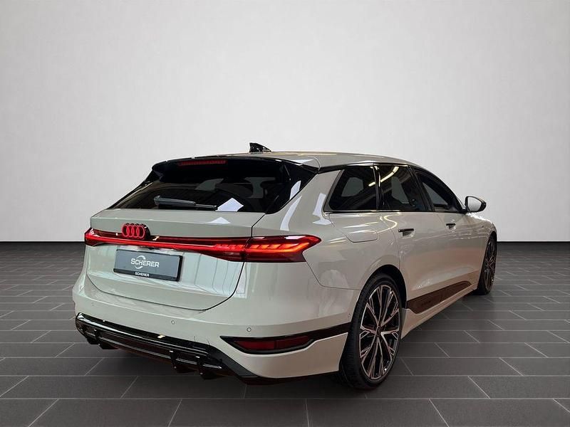 Neu Audi A6 e-tron Business 269 kW (367 PS) 2026 Beige Kombi