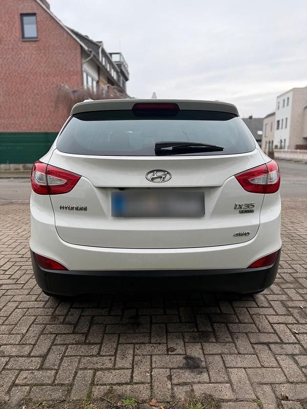 Gebraucht Hyundai ix35 185 PS (136 kW) 2014 Weiß SUV