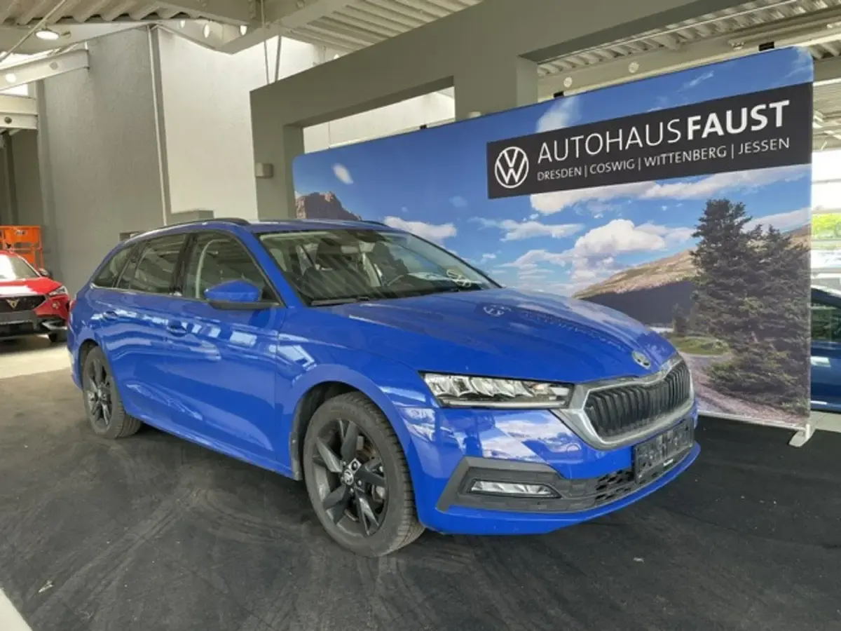 Gebraucht Skoda Octavia Ambition 204 PS (150 kW) 2024 Blau Kombi