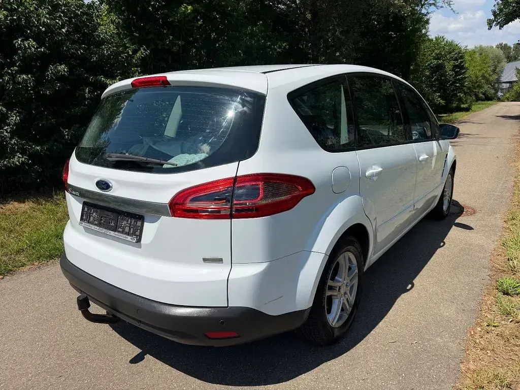 Gebraucht Ford S-MAX Trend 160 PS (117 kW) 2014 Weiß Van / Kleinbus