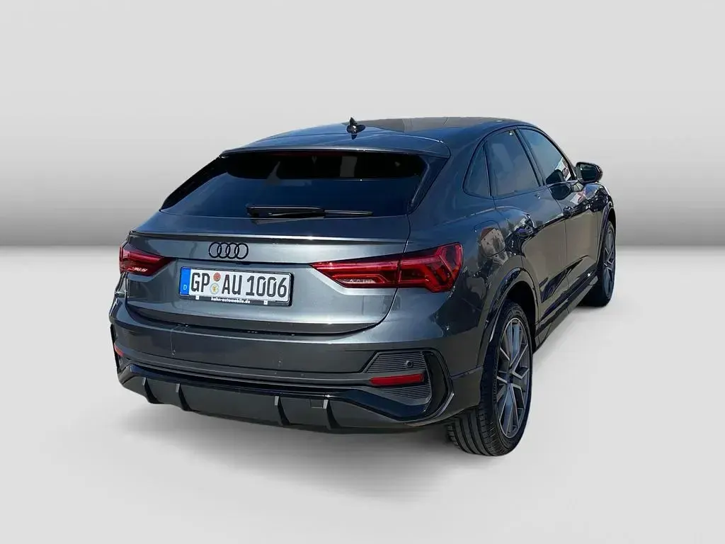 Gebraucht Audi Q3 Sportback S-Line 150 PS (110 kW) 2025 Grau SUV