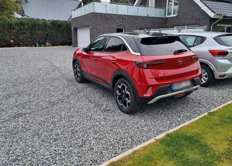 Gebraucht Opel Mokka-e Ultimate 100 kW (136 PS) 2021 Rot SUV