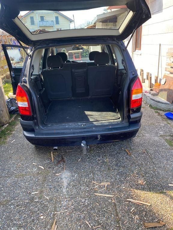 Gebraucht Opel Zafira Elegance 125 PS (91 kW) 2003 Blau Van / Kleinbus