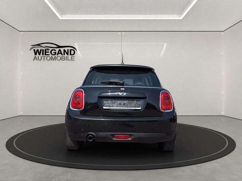 Second-hand Mini Cooper 136 CP (100 kW) 2015 Negru Hatchback