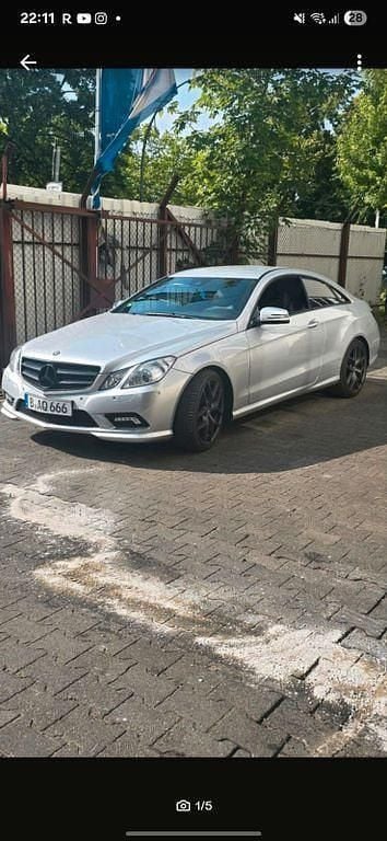 Silber Gebraucht 2011 Mercedes E350 Avantgarde Coupé | 14.500 € (Fairer Preis) - Bild 1/4