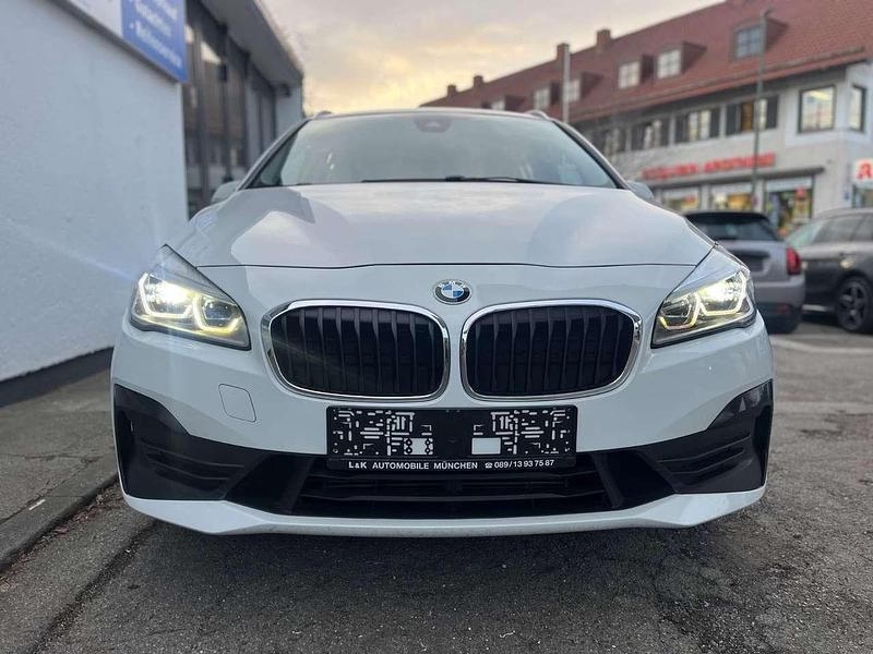 Gebraucht BMW 220 190 PS (139 kW) 2020 Alpinweiss iii Van / Kleinbus