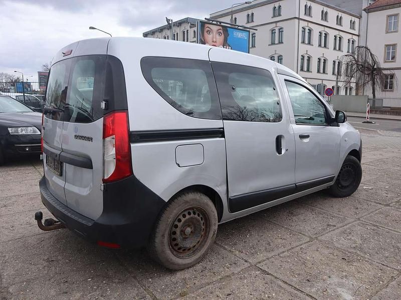 Gebraucht Dacia Dokker Ambiance 116 PS (85 kW) 2014 Platingrau Van / Kleinbus