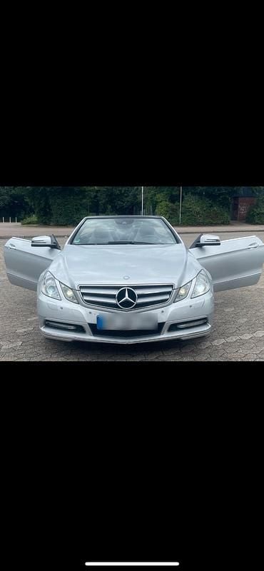 Second-hand Mercedes E220 170 CP (125 kW) 2011 Gri Cabrio