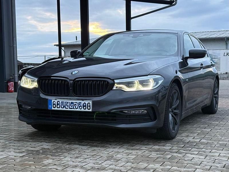 Grau Gebraucht 2018 BMW 530 Performance Limousine | 22.900 € (Etwas zu teuer) - Bild 1/4